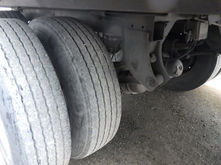 2016-hyundai-reefer-image-9