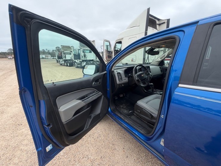 2019-chevrolet-colorado-image-31