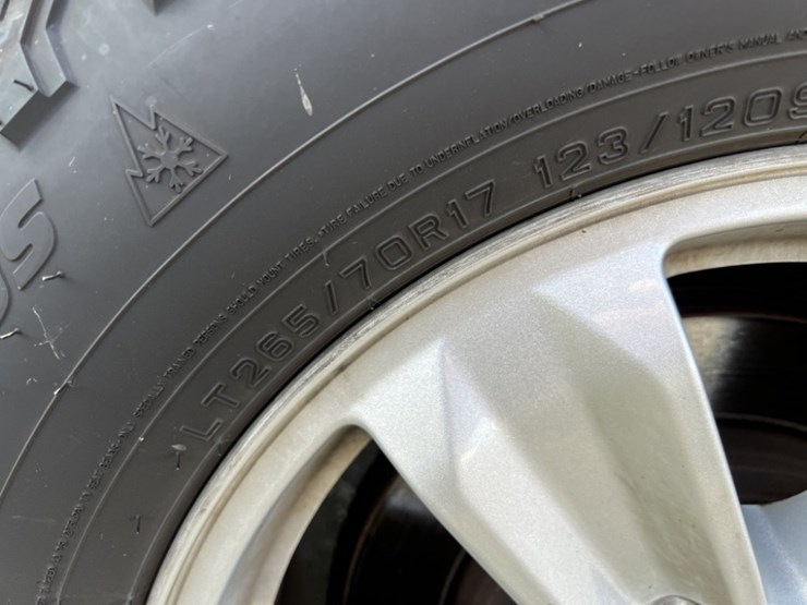 2017-ford-f150-xlt-image-18