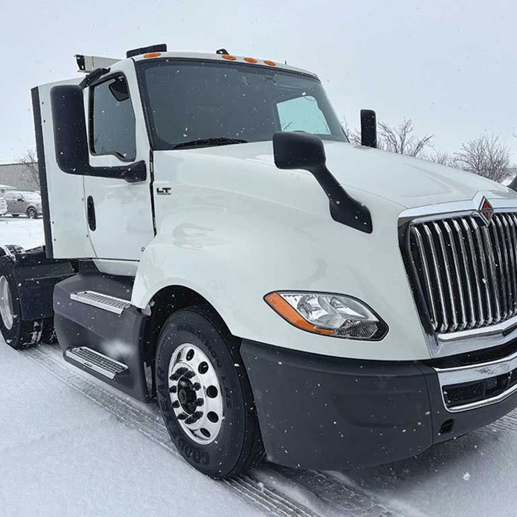 2021 INTERNATIONAL LT