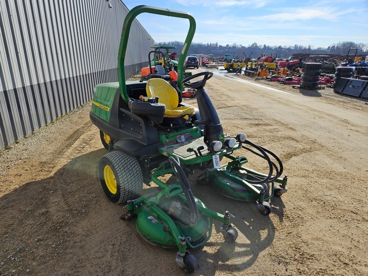 john-deere-7400-image-7