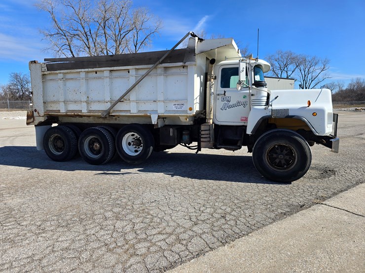 1998-mack-dm600-image-19