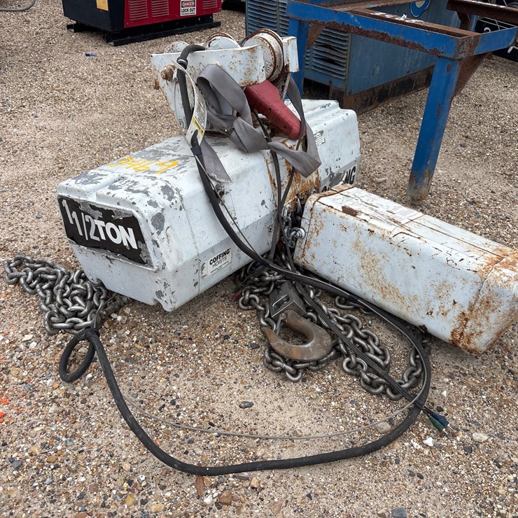#3469 • 1.5 TON CAPACITY HOIST