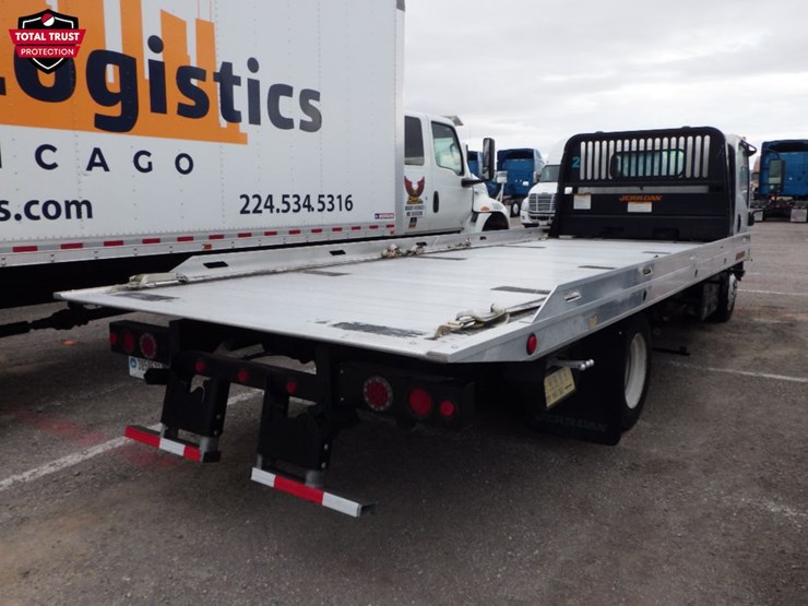 2020-isuzu-nrr-image-7