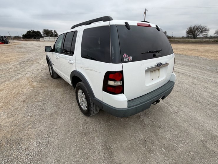2007-ford-explorer-image-7