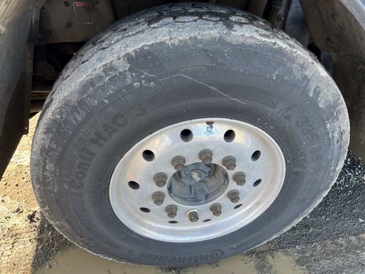 2013-mack-leu612-image-18