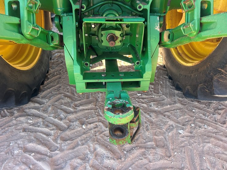 2010-john-deere-8320r-image-5