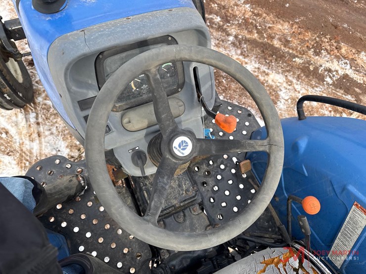 new-holland-workmaster-65-image-15