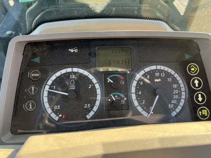 2015-john-deere-6125m-image-25