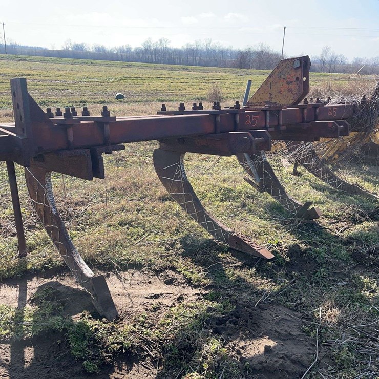 Boy Dog 4 Bottom Subsoiler