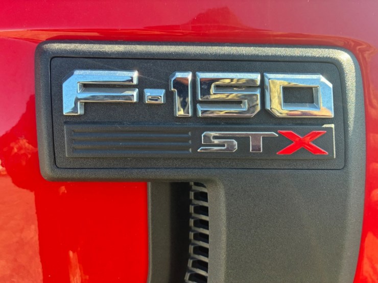 2022-ford-f150-image-11
