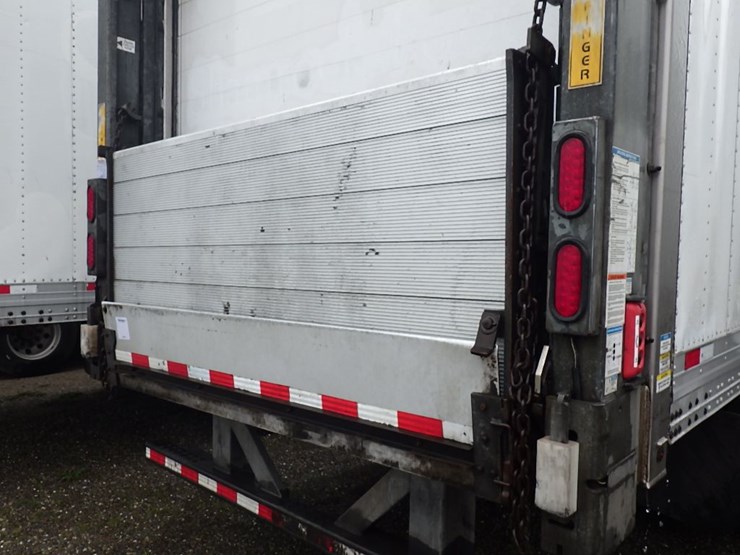 2016-hyundai-reefer-image-14