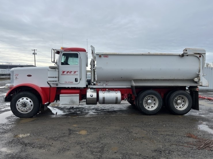 2017-peterbilt-389-image-7