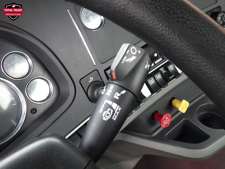 2022-kenworth-t680-image-21