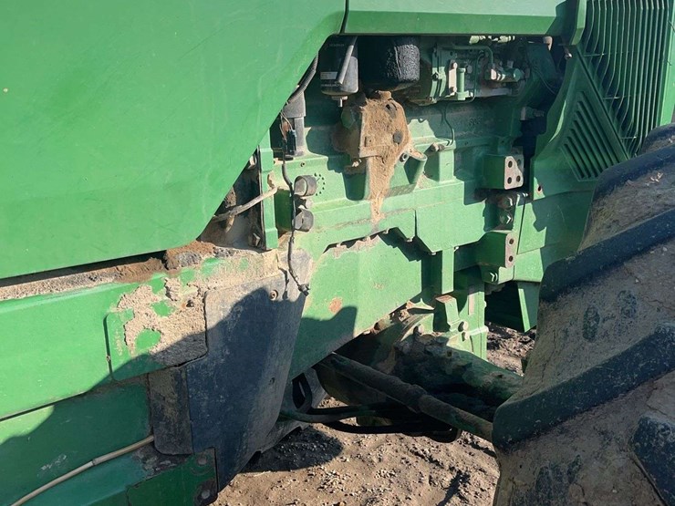 john-deere-8400-image-4