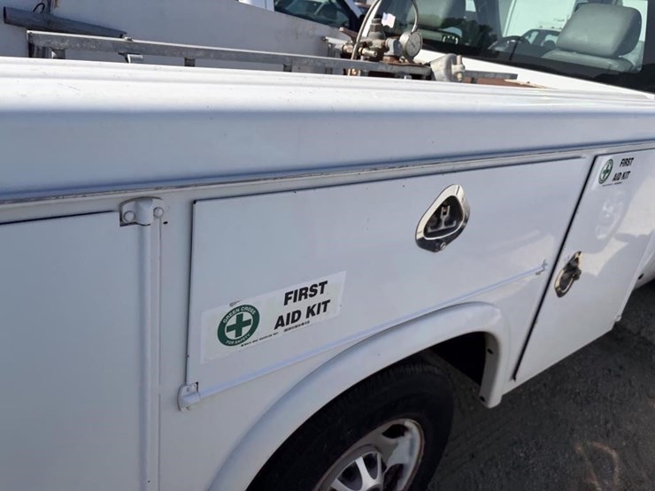 2011-chevrolet-2500-image-23