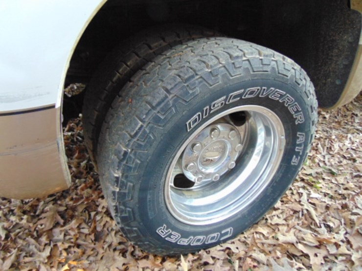 2011-ford-f450-lariat-image-3