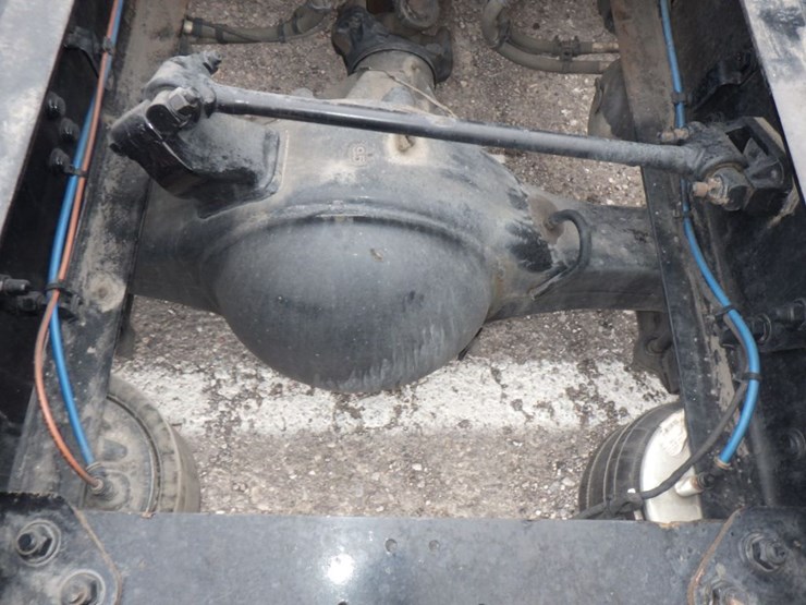 2021-freightliner-cascadia-126-image-13