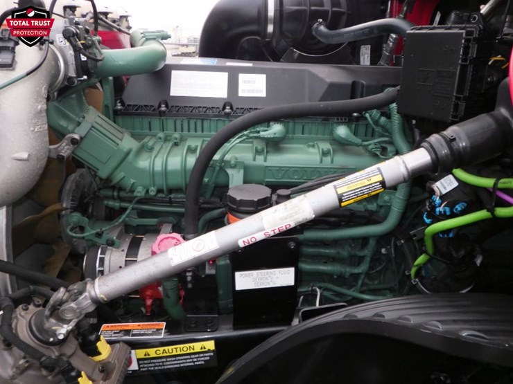 2025-volvo-vnl-760-image-23