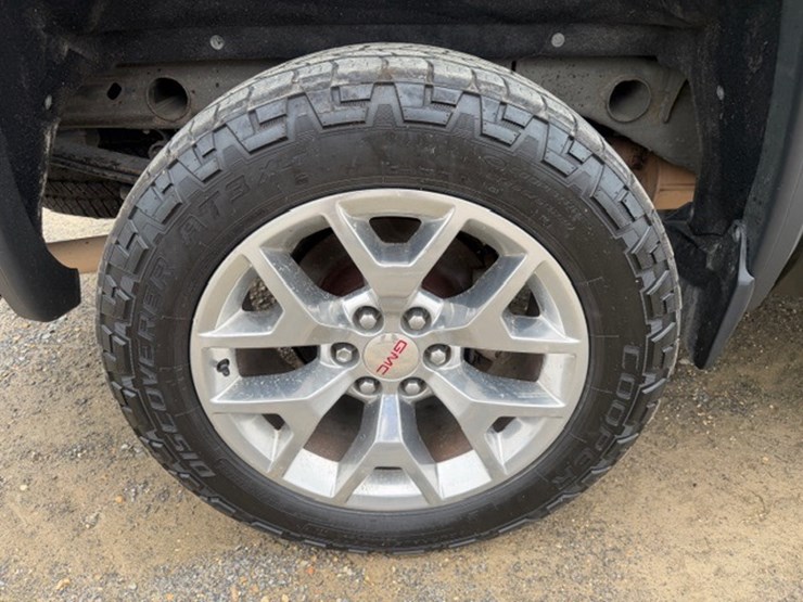 #428-•-2015-gmc-k1500-pickup-image-21