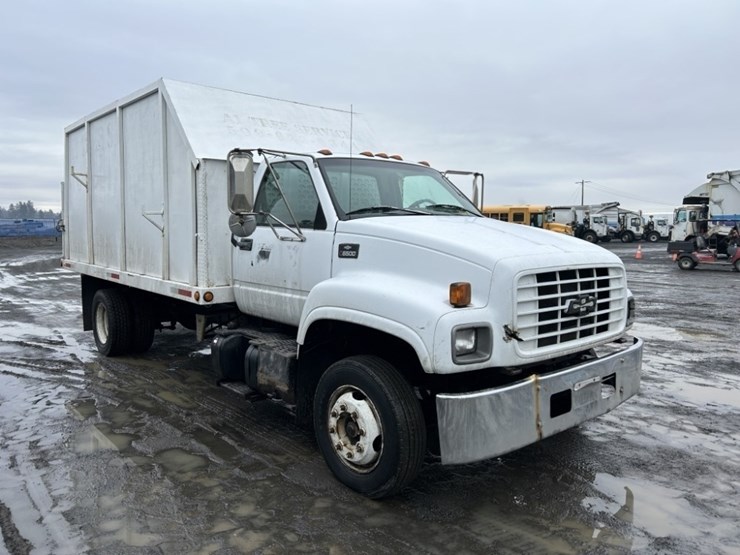 1997-chevrolet-c6500-chip-truck-image-7