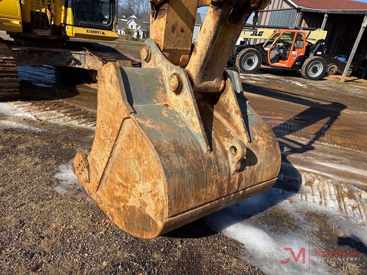 2018-komatsu-pc210-lc-11-image-15