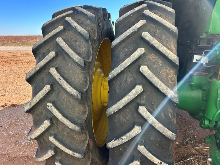 2020-john-deere-8345r-image-11