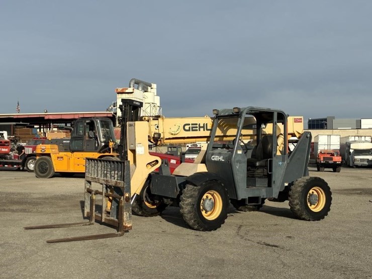 2014-gehl-rs6-34-image-1