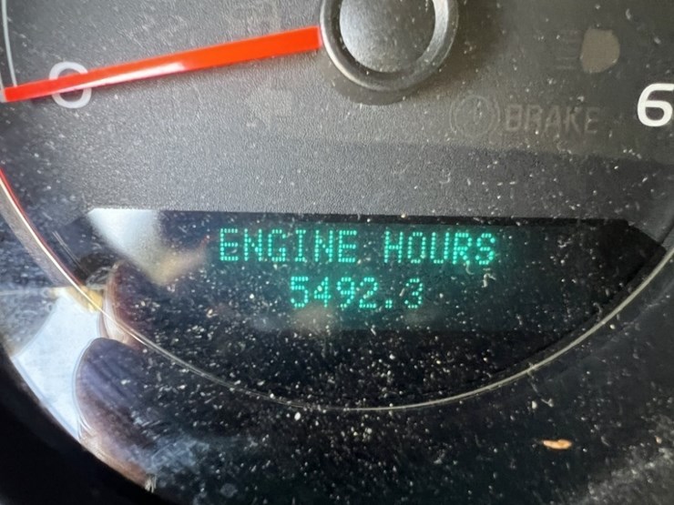 2012-chevrolet-tahoe-image-32