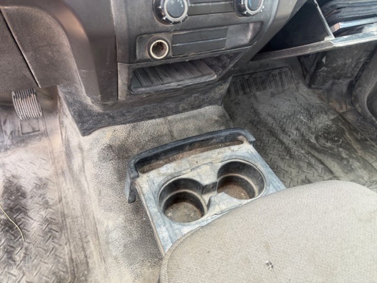 2011-ford-f150-image-31