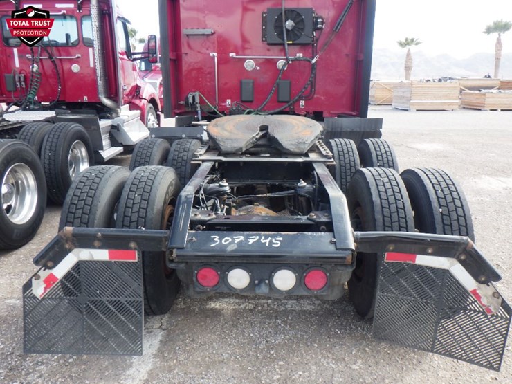 2020-kenworth-t680-image-9