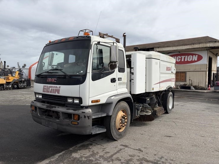 2009-gmc-t7500-image-1