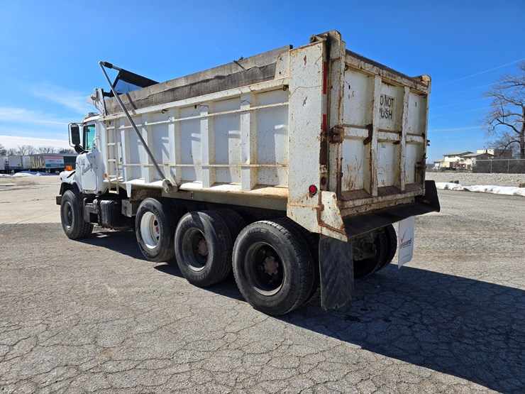 1998-mack-dm600-image-7