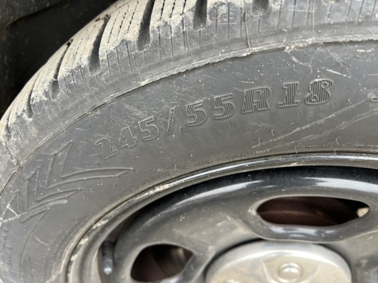 2017-ford-explorer-image-18