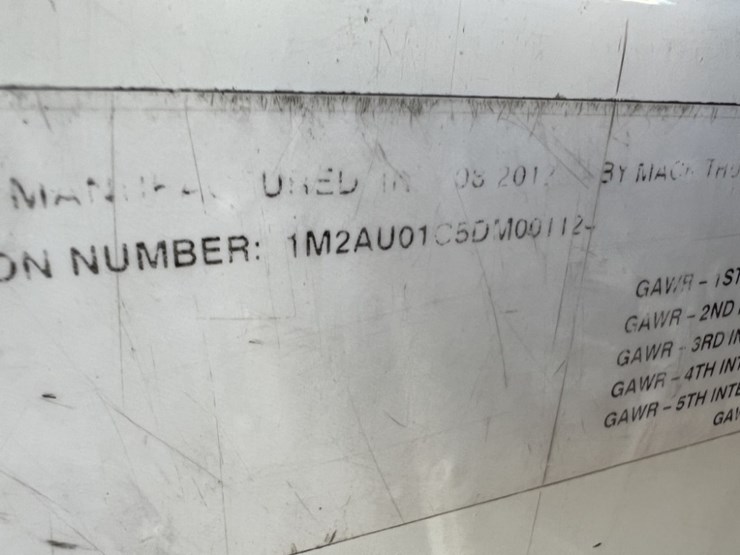 2013-mack-leu612-image-10