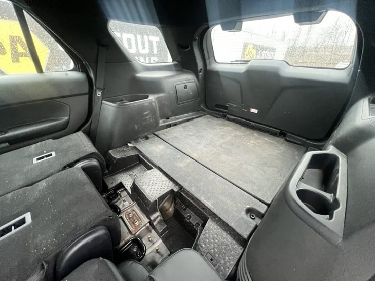 2017-ford-explorer-image-21