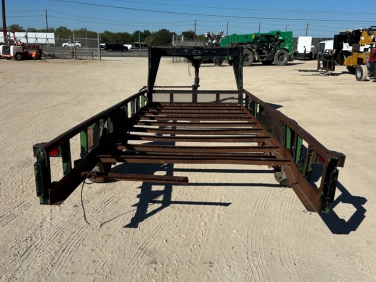 2002-shop-20'-flatbed-gooseneck-image-6