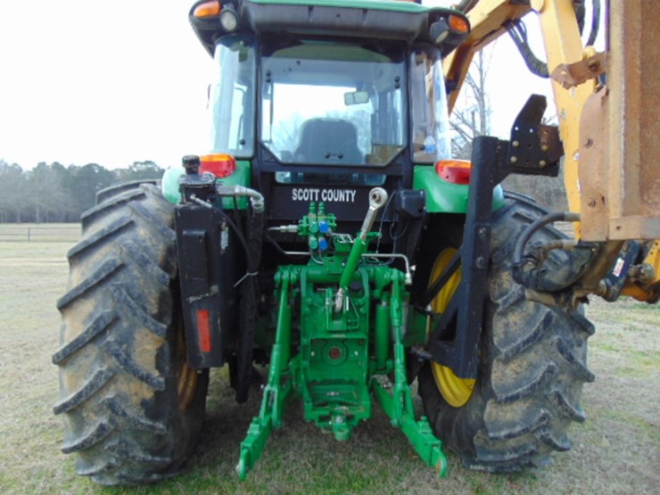 john-deere-6105e-image-4