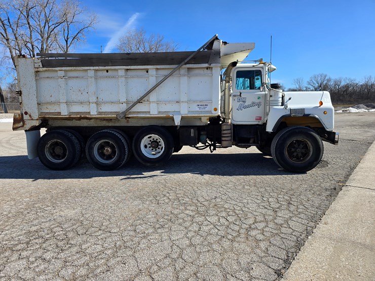 1998-mack-dm600-image-18