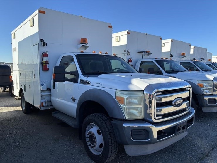 2011-ford-f550-image-2