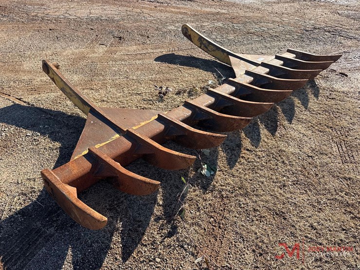 10'-root-rake-dozer-attachment-image-1