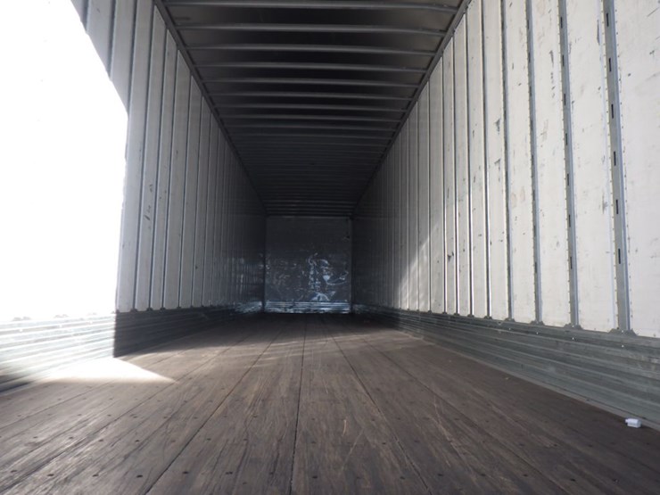 2022-utility-4000d-x-image-11