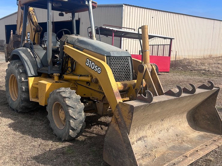 deere-310g-image-10