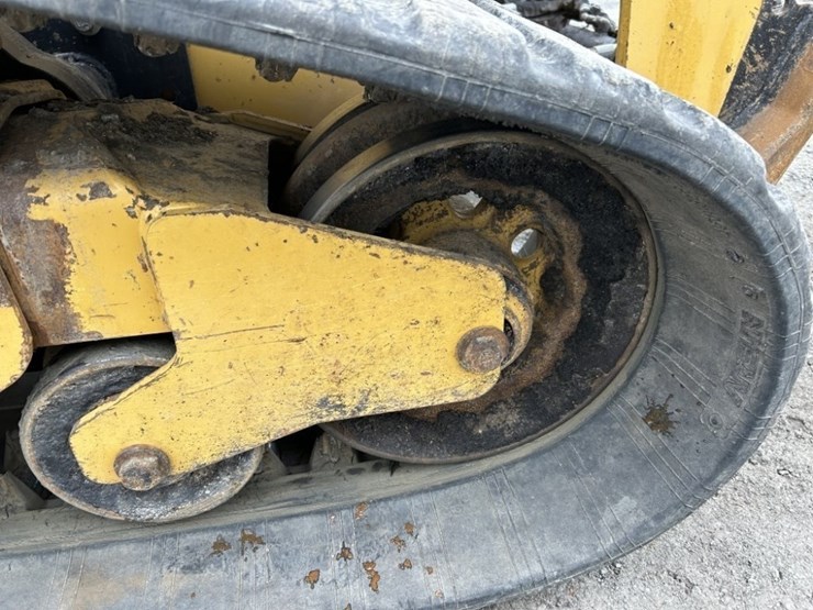 2021-caterpillar-289d3-image-18