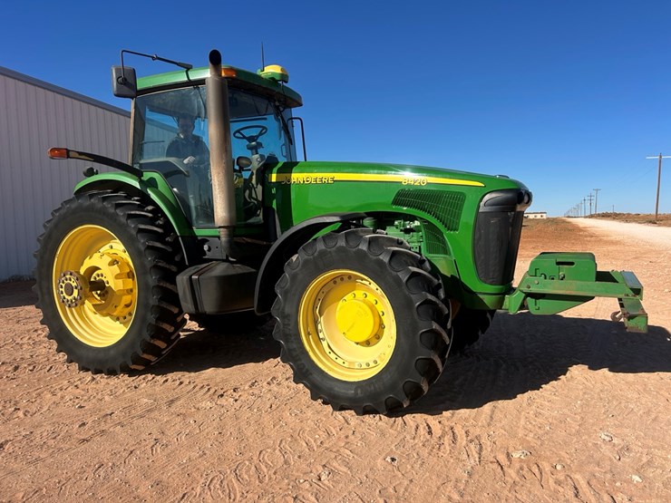 2004-john-deere-8420-image-1