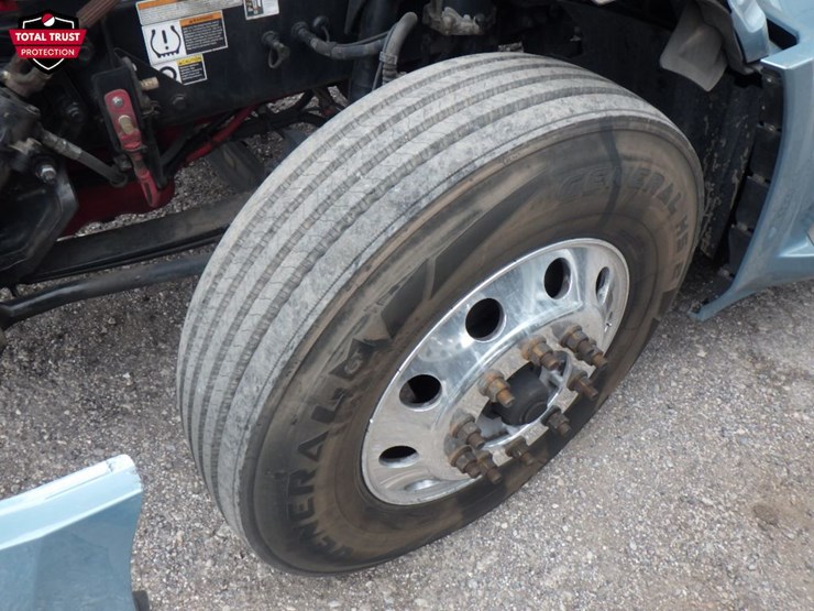 2022-peterbilt-579-image-22