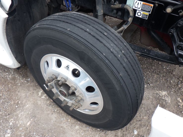 2016-kenworth-t680-image-30