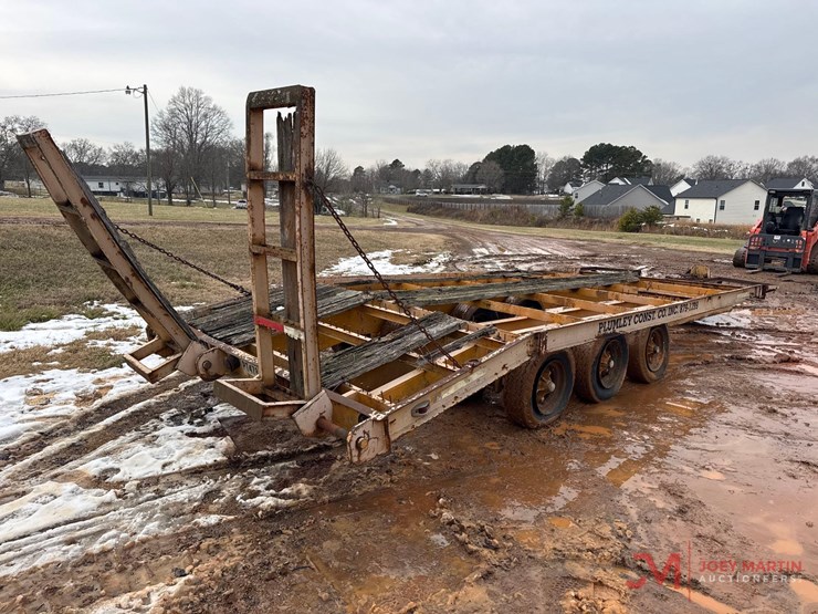 20'-tri-axle-tag-trailer-image-2