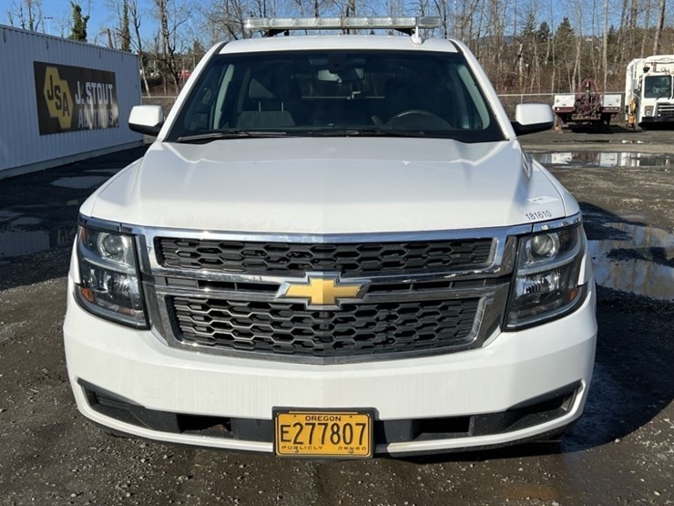 2018-chevrolet-tahoe-image-8