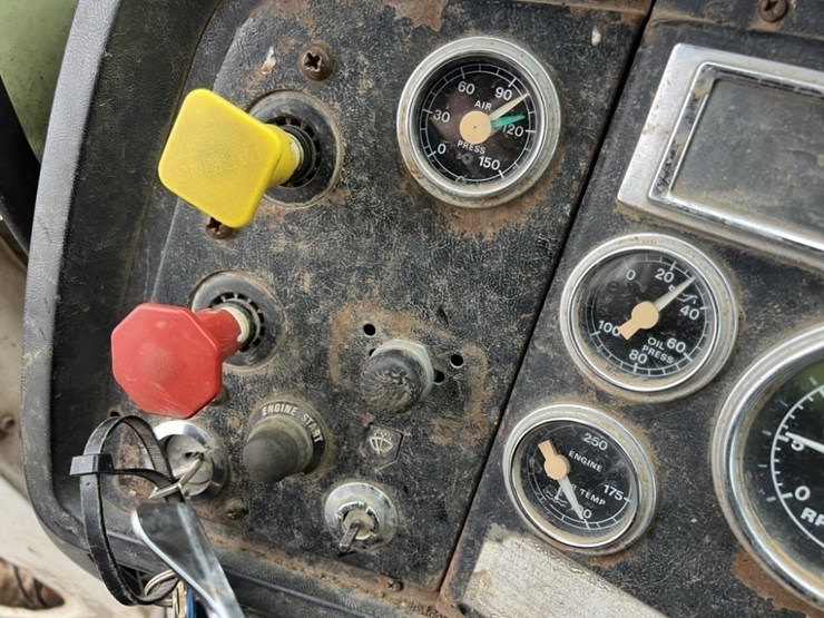 1995-ford-l9000-image-27